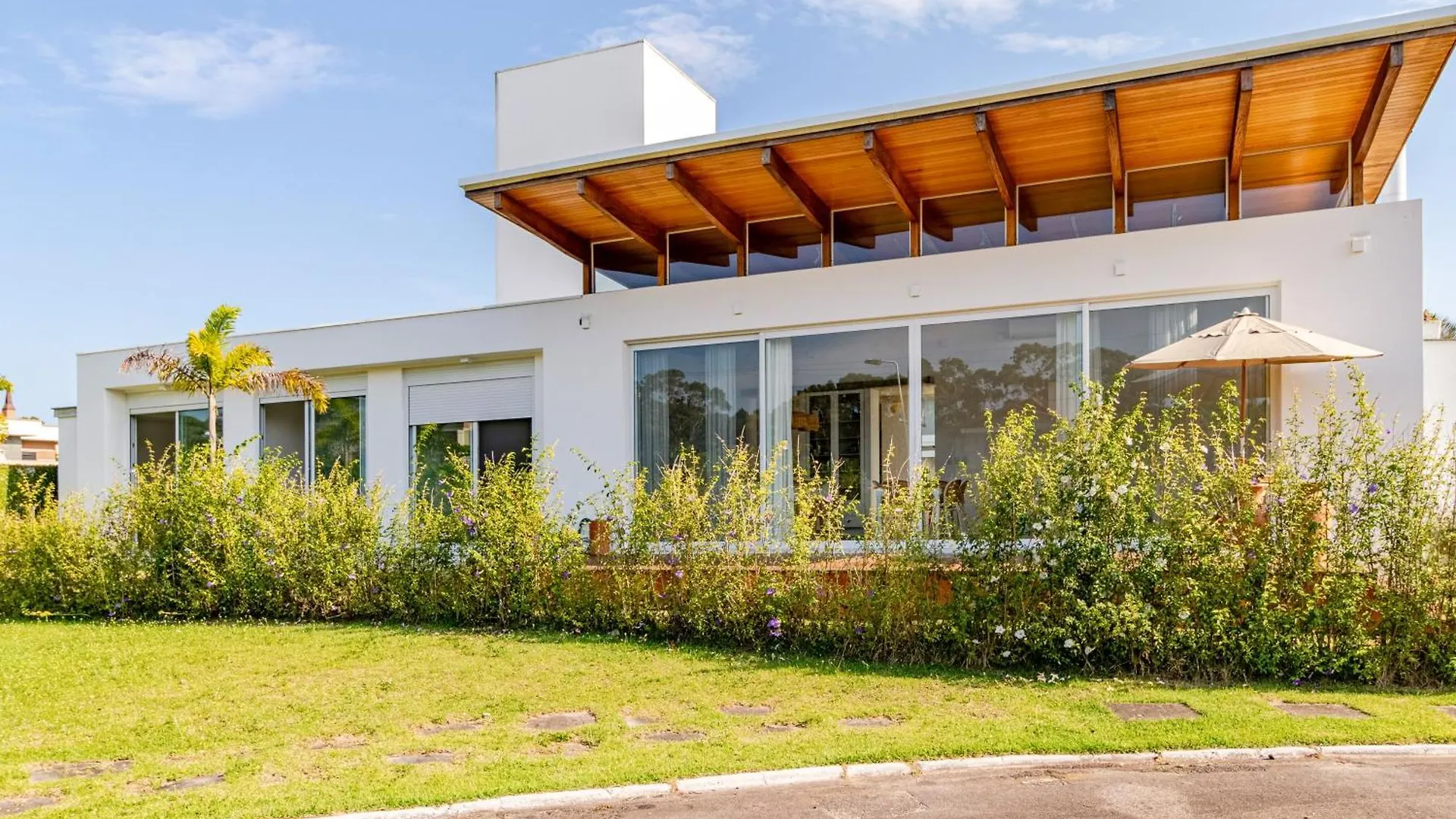 Nova Casa Moderna Norte Da Ilha Florianopolis Brazil